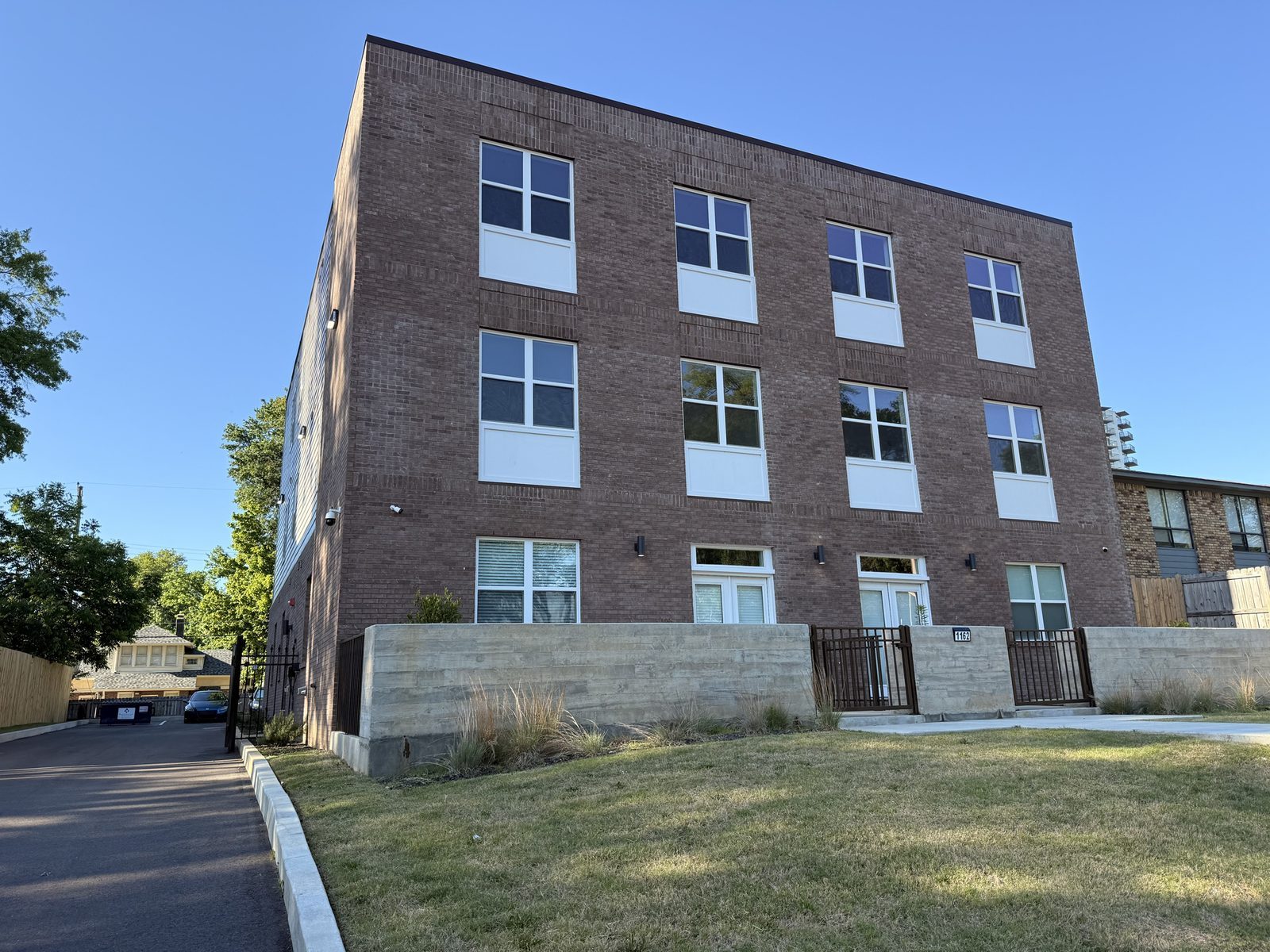 1162 Peabody – Completed exterior, brick facade